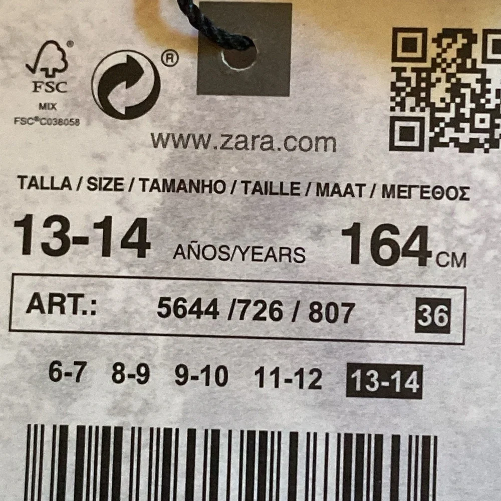 NWT. Zara Kids Anthracite Grey Sports Hooded Vest. Size 13-14.